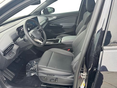 Used 2023 Volkswagen ID.4 Pro S Plus image 2