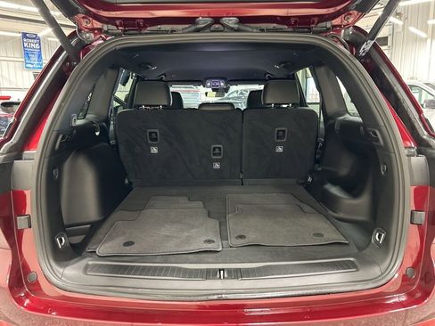 Used 2025 Jeep Grand Cherokee Limited w/ Trailer Tow Package image 27