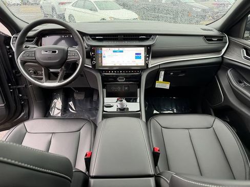 New 2026 Jeep Grand Cherokee Limited AWD/4WD image 26