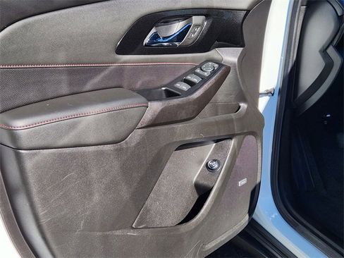 Used 2023 Chevrolet Traverse RS w/ LPO, Floor Liner Package image 20