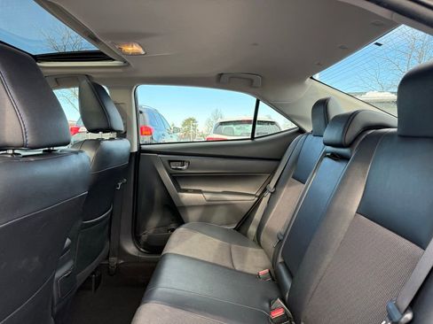 Used 2017 Toyota Corolla SE w/ SE Premium Package image 15