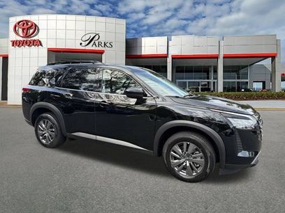 Used 2026 Nissan Pathfinder SV