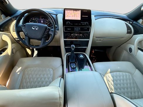 Used 2024 INFINITI QX80 Sensory image 17