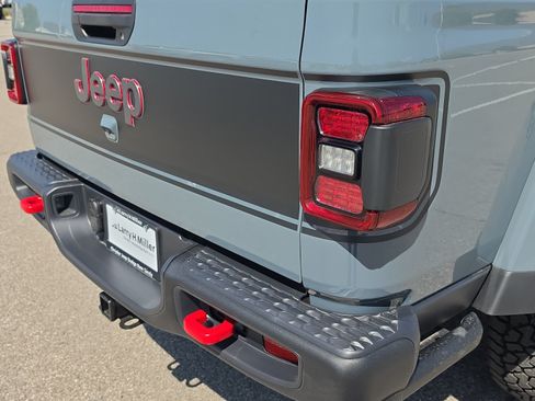 New 2026 Jeep Gladiator Rubicon AWD/4WD image 10
