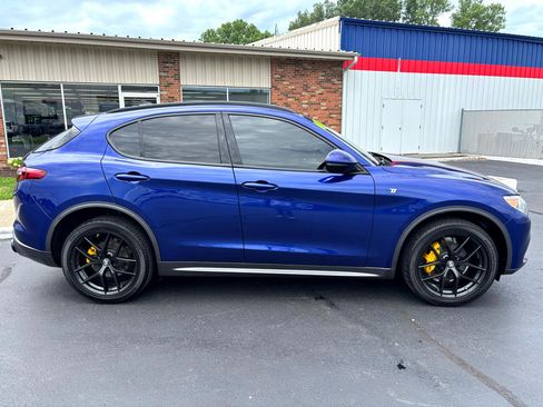 Used 2022 Alfa Romeo Stelvio Ti w/ Active Assist Plus Package image 2