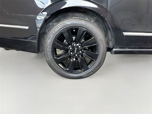 Used 2022 Lincoln Navigator L Reserve w/ Monochromatic Package RWD image 44