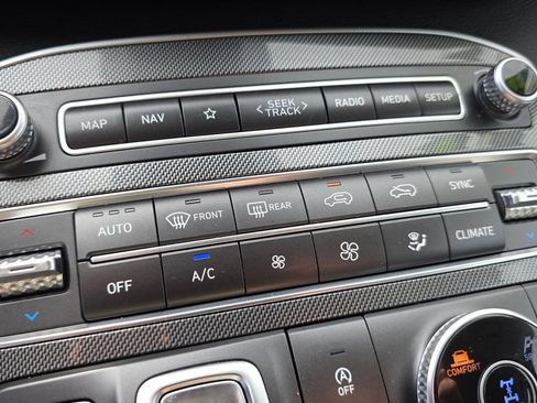 Used 2023 Hyundai Santa Fe SEL AWD/4WD image 35