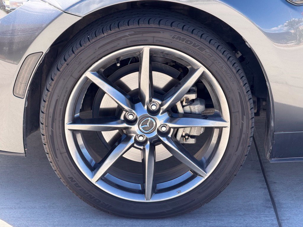 Used 2017 MAZDA MX-5 Miata RF Grand Touring RWD image 6
