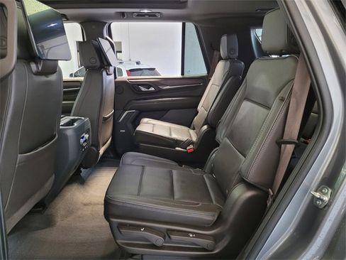 Used 2021 GMC Yukon Denali w/ Denali Premium Package image 14