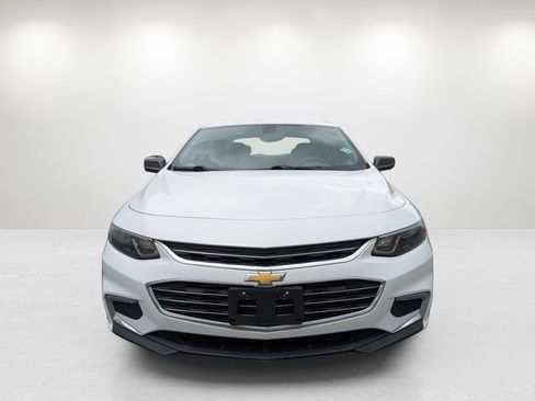 Used 2016 Chevrolet Malibu LS image 2