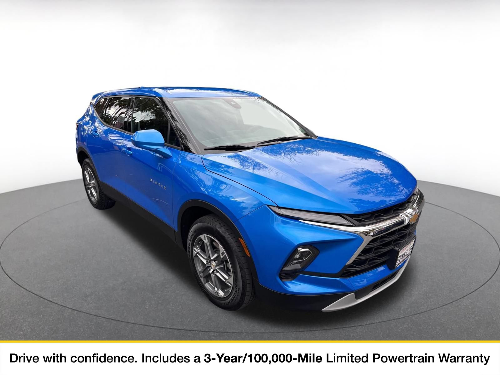 Used 2026 Chevrolet Blazer LT FWD image 1