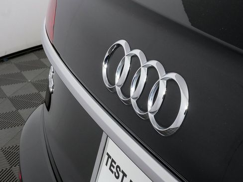 Used 2023 Audi Q5 2.0T Premium w/ Convenience Package image 35