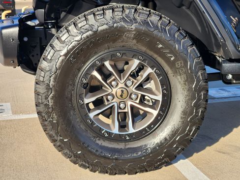 Used 2024 Jeep Wrangler Rubicon 392 image 10