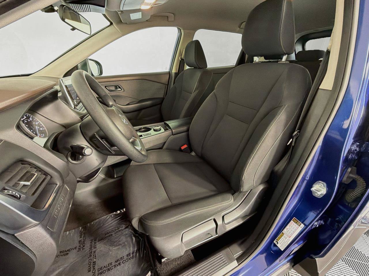 Used 2023 Nissan Rogue S AWD/4WD image 31