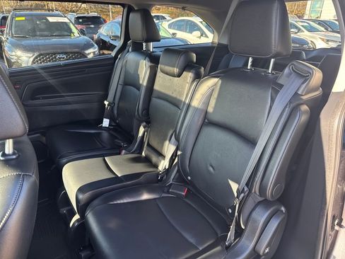 Used 2024 Honda Odyssey EX-L image 32
