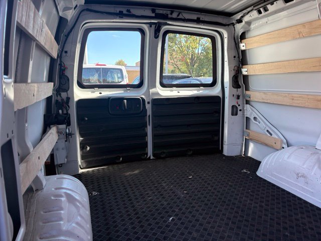 Used 2025 Chevrolet Express 2500 w/ Driver Convenience Package RWD image 13