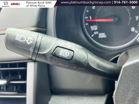 Used 2022 GMC Terrain AT4 image 22