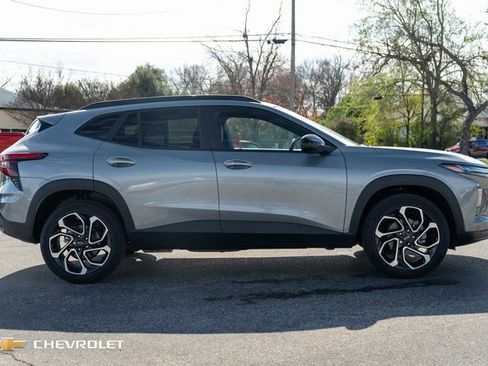 New 2026 Chevrolet Trax RS w/ Driver Confidence Package image 4