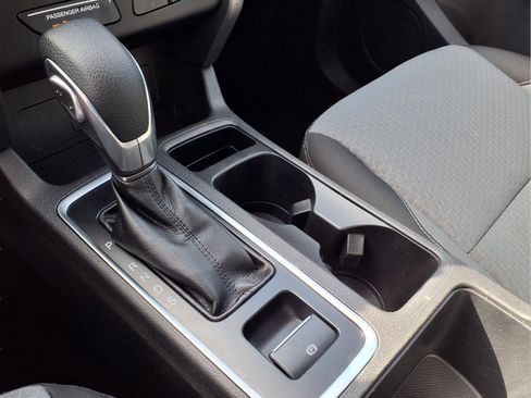 Certified 2019 Ford Escape SE AWD/4WD image 19