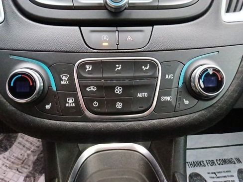 Used 2024 Chevrolet Malibu LT image 23