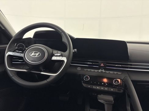 New 2026 Hyundai Elantra Limited image 20