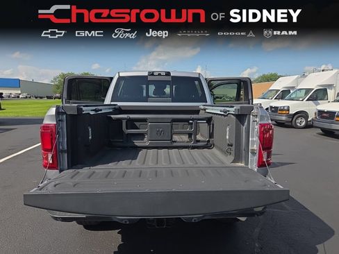 Used 2025 RAM 2500 Limited AWD/4WD image 14