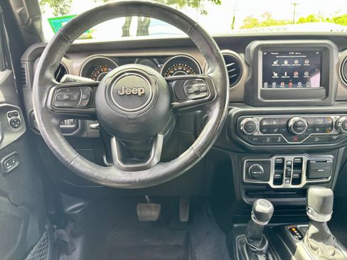 Used 2020 Jeep Wrangler Unlimited Sport AWD/4WD image 13