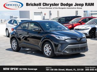 Used 2020 Toyota C-HR LE video 3
