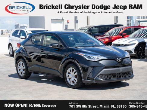 Used 2020 Toyota C-HR LE image 3