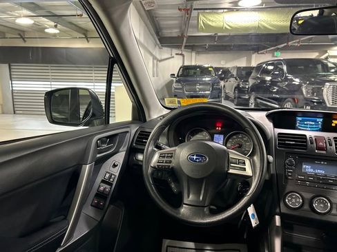 Used 2015 Subaru Forester 2.5i Premium w/ All-Weather Package AWD/4WD image 23