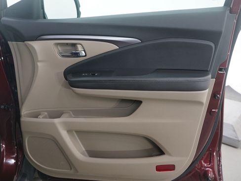 Used 2022 Honda Pilot Special Edition image 9