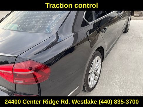Used 2018 Volkswagen Passat 2.0T SE FWD image 13