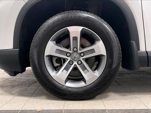 Used 2025 Honda Pilot EX-L image 7