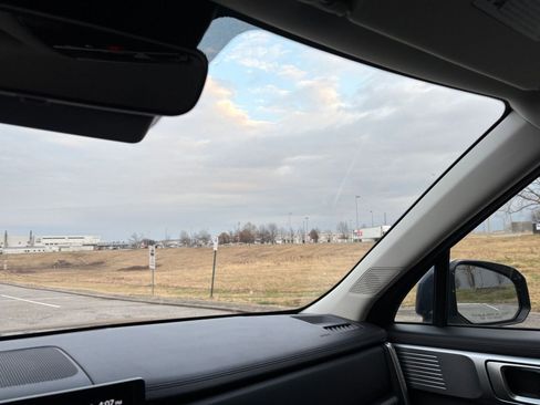 Used 2025 Hyundai Santa Fe SEL image 37