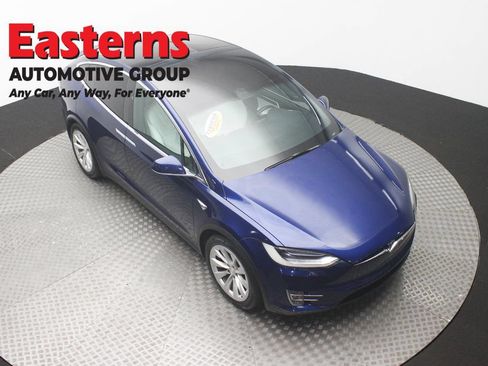 Used 2017 Tesla Model X 100D AWD/4WD image 3