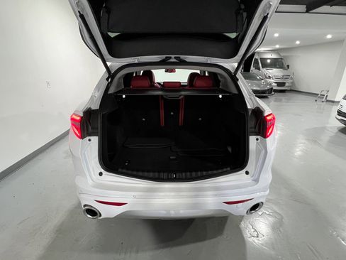 Used 2021 Alfa Romeo Stelvio Ti w/ Nero Edizione image 15