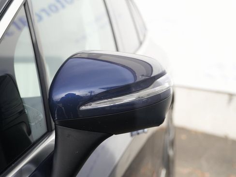 Used 2023 Mercedes-Benz EQE 500 4MATIC SUV image 10