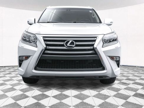Used 2018 Lexus GX 460 Luxury image 38