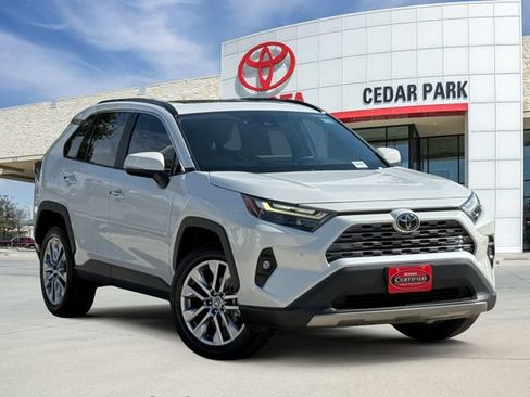 Used 2022 Toyota RAV4 Limited FWD image 1