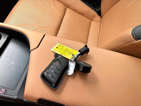 Used 2024 Lexus ES 350 Ultra Luxury w/ Accessory Package (Z2) FWD image 15