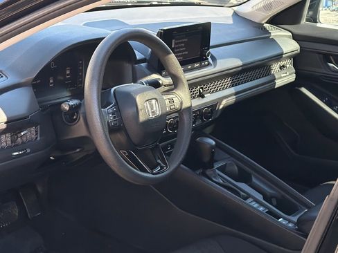 Used 2023 Honda Accord EX image 13
