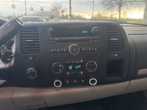 Used 2009 Chevrolet Silverado 1500 LT w/ Power Pack Plus image 17