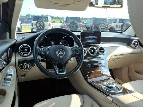Used 2019 Mercedes-Benz GLC 300 image 15