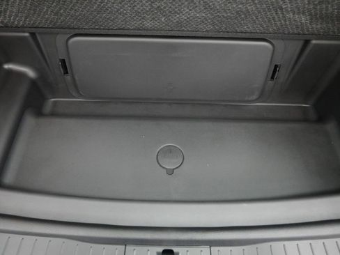 New 2025 Jeep Grand Cherokee L Altitude image 24