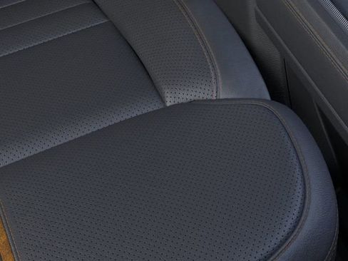 New 2024 Ford F350 Platinum w/ Tremor Off-Road Package image 16