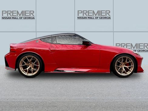 Certified 2025 Nissan Z NISMO w/ Floor Mat Package RWD image 8