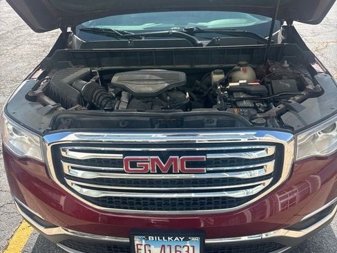 Used 2018 GMC Acadia SLT AWD/4WD image 17