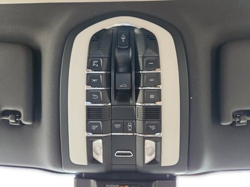 New 2026 Porsche Macan S image 77