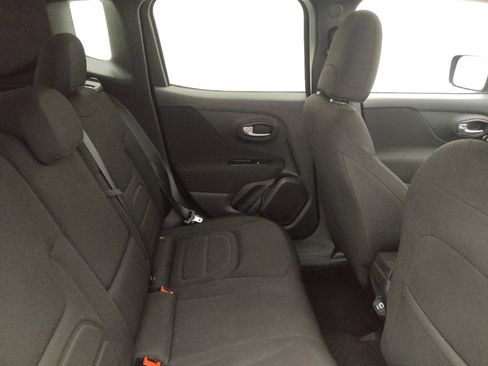 Used 2021 Jeep Renegade Latitude w/ Convenience Group image 19