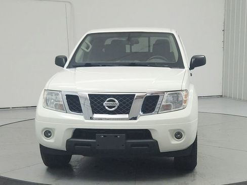 Used 2019 Nissan Frontier SV w/ Value Truck Package RWD image 2